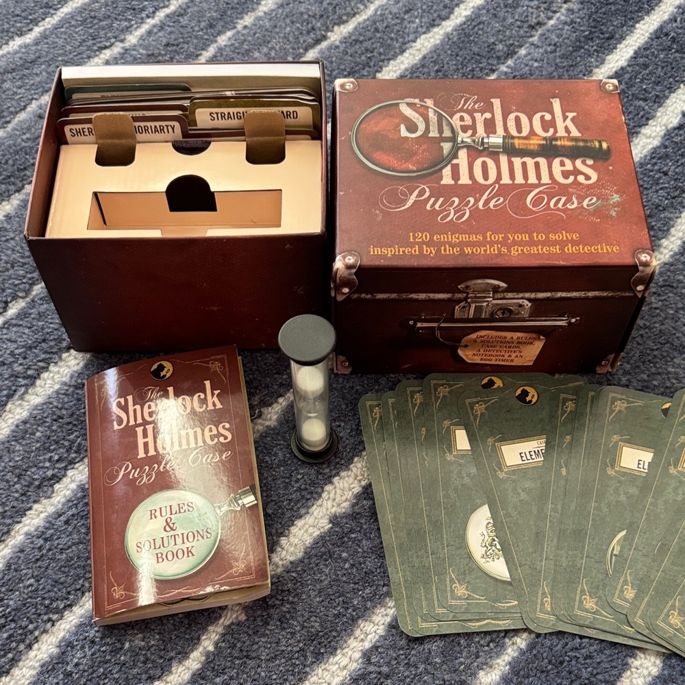 Sherlock Holmes Puzzle Case Game - Classic Brown
